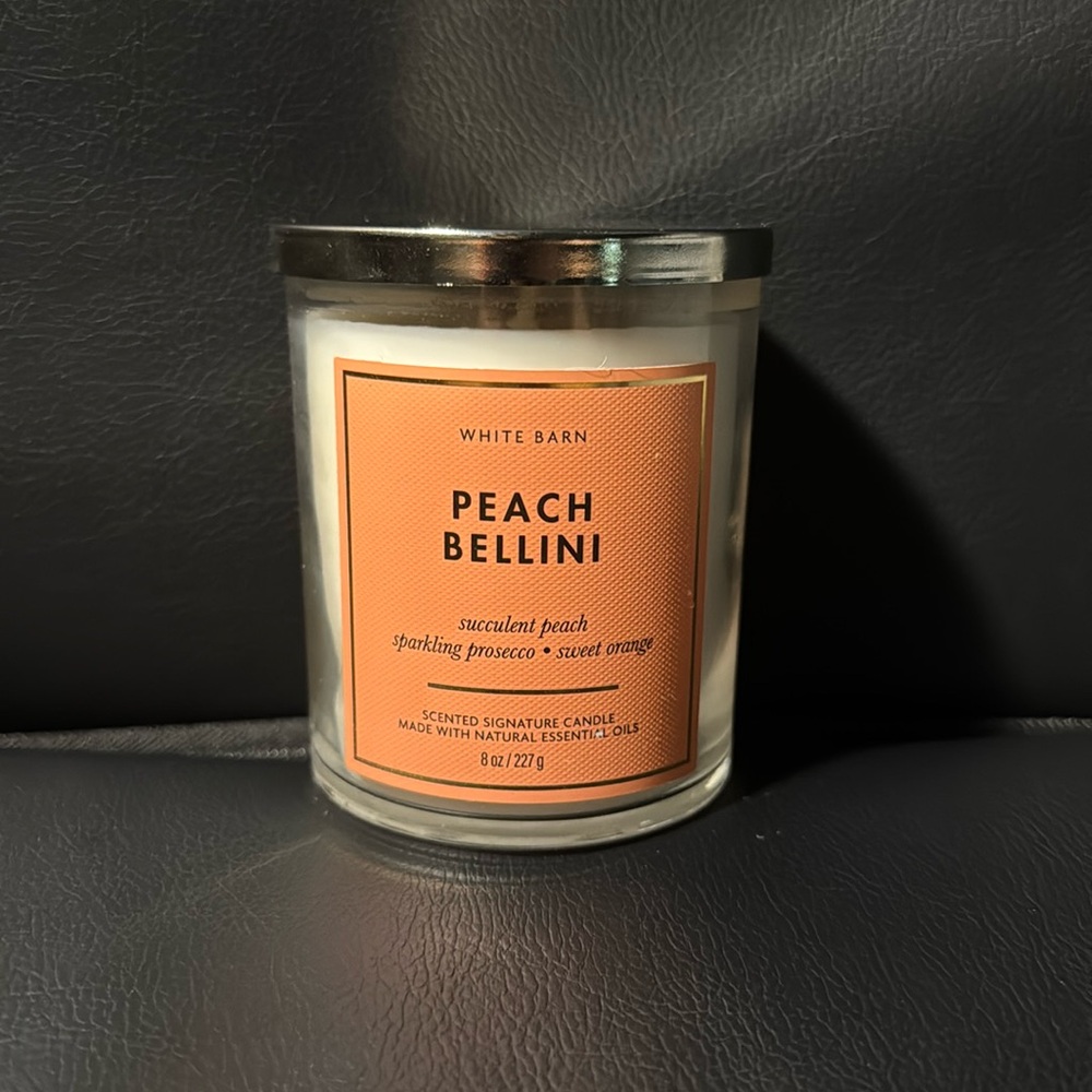 Peach Bellini Bath and body works candle brand new 8oz